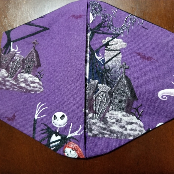Nightmare before Christmas Cotton Facemask - Picture 3 of 5
